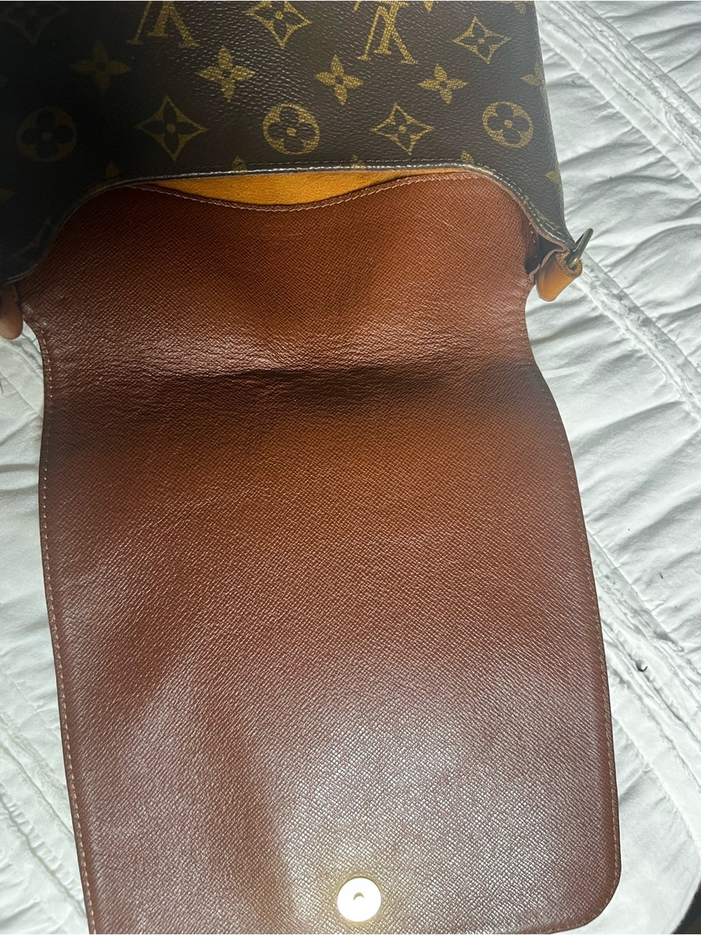 Louis Vuitton Monogram Crossbody in Brown with Tan Strap - Picture 7 of 9